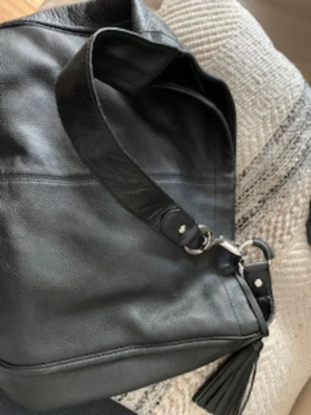 Coach Avery Black Leather Hobo Bag Large